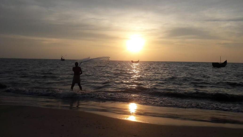 Marari Beach Paradise 马拉利库兰 外观 照片