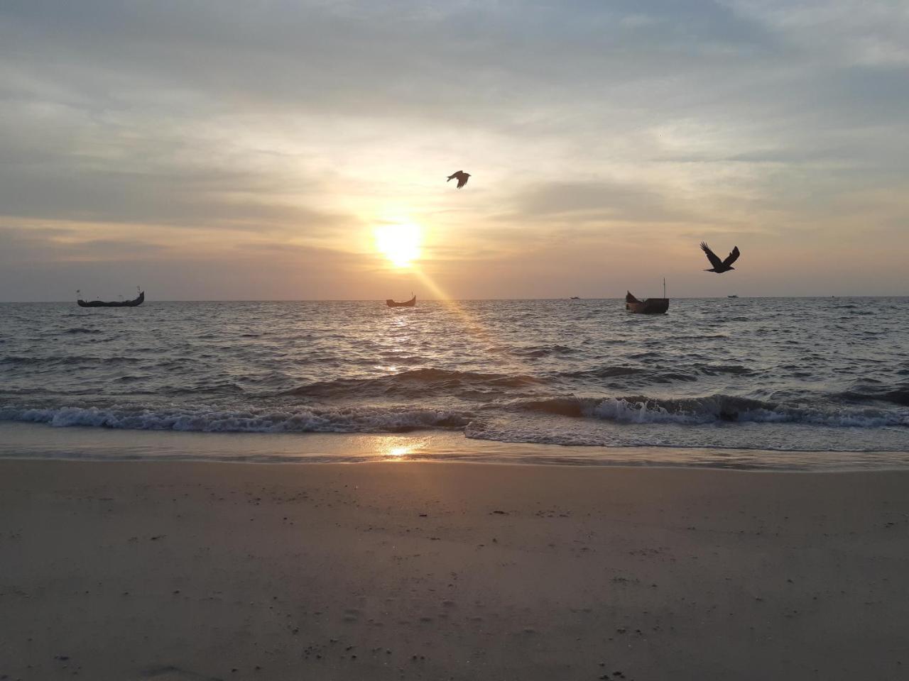 Marari Beach Paradise 马拉利库兰 外观 照片