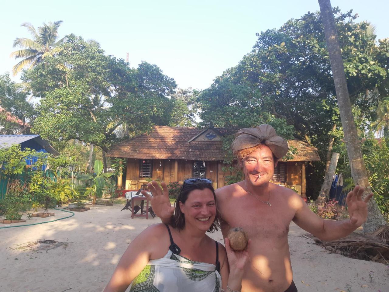 Marari Beach Paradise 马拉利库兰 外观 照片